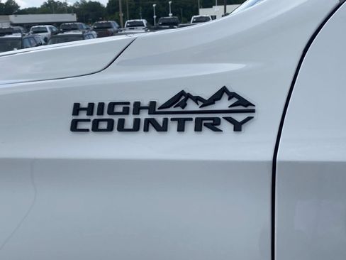 Used 2023 Chevrolet Tahoe High Country w/ Premium Package 2 AWD/4WD image 11