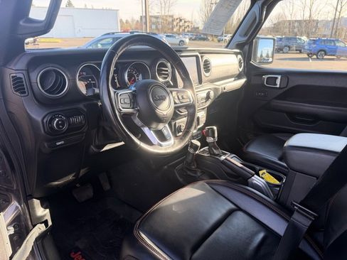 Used 2020 Jeep Gladiator Rubicon image 16