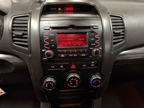 Used 2012 Kia Sorento FWD image 8