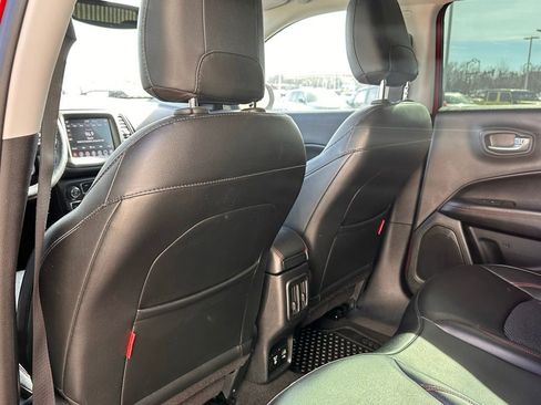 Used 2020 Jeep Compass Trailhawk w/ Cold Weather Group image 13