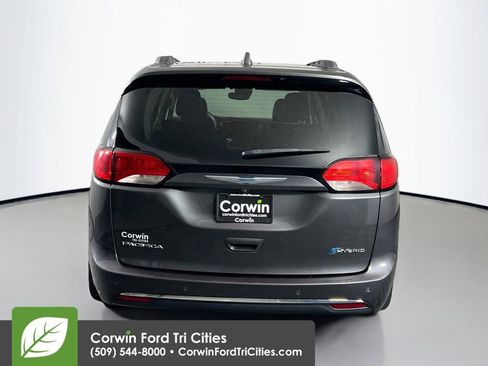 Used 2018 Chrysler Pacifica Limited w/ Advanced Safetytec Group image 14