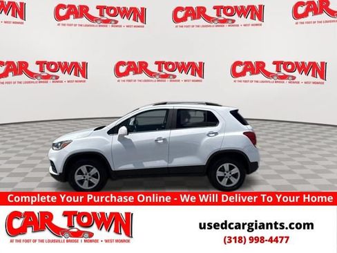 Used 2019 Chevrolet Trax LT w/ LT Convenience Package AWD/4WD image 1