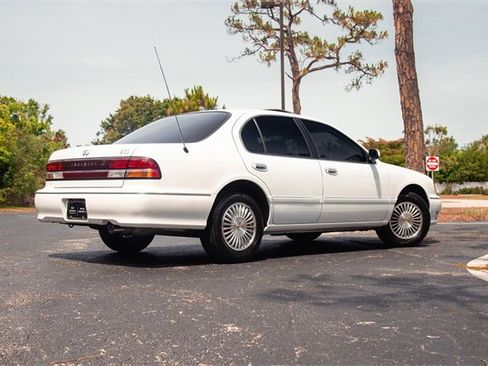 Used 1996 INFINITI I30 image 11