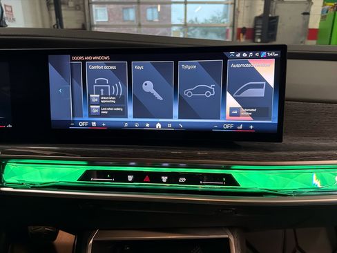 Used 2025 BMW 760i xDrive 760i xDrive image 21