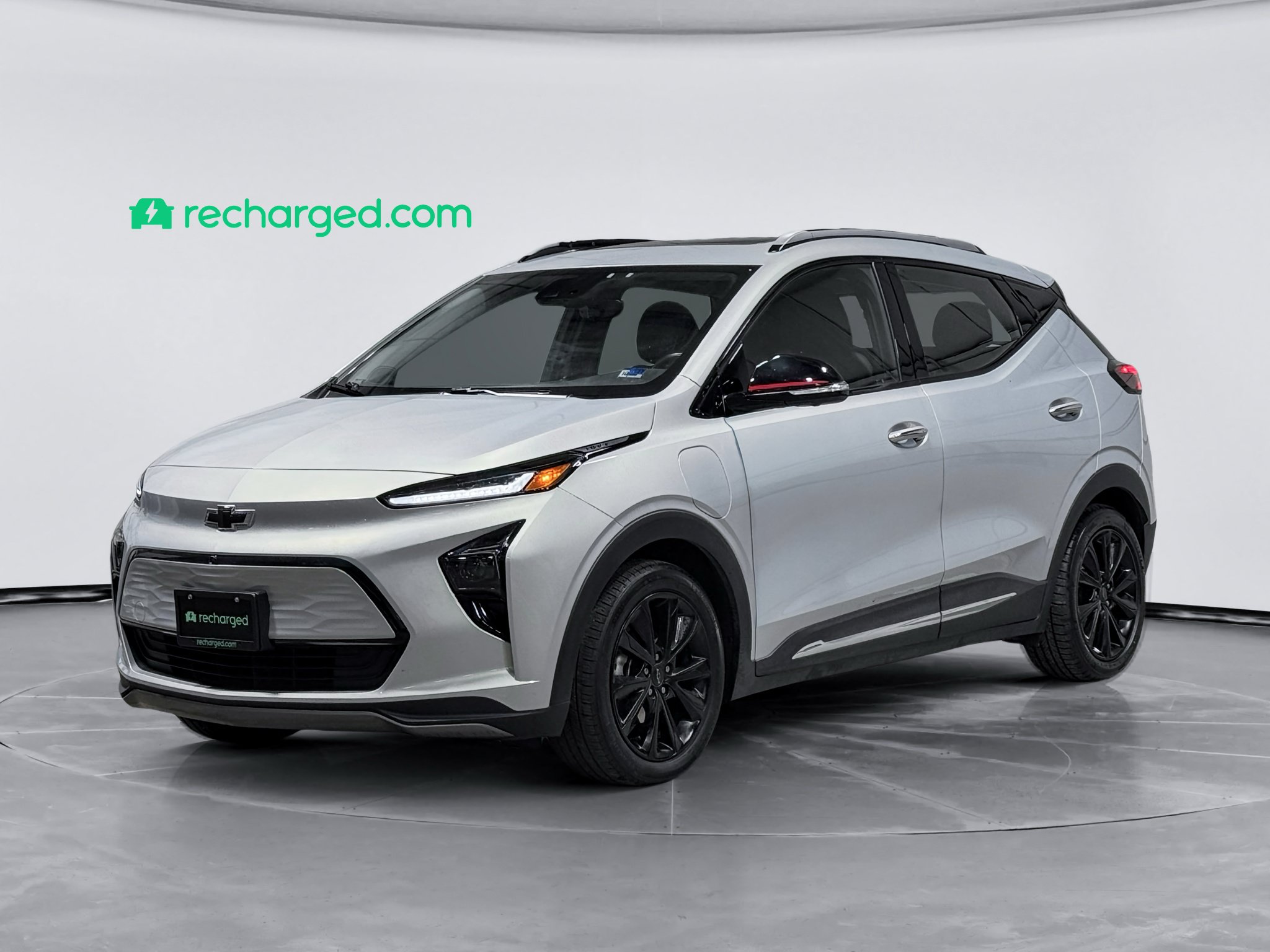 Used 2023 Chevrolet Bolt EUV Premier w/ Sun & Sound Package FWD image 1