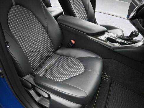 Used 2023 Toyota Camry SE w/ Cold Weather Package image 28