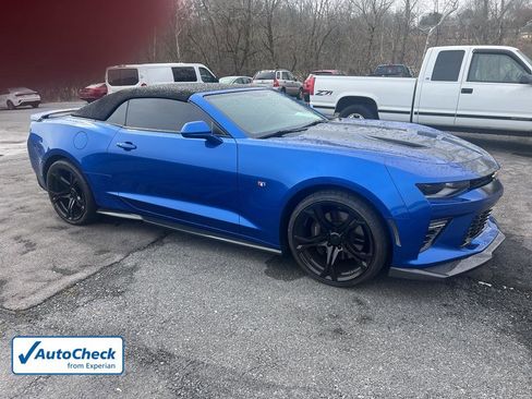 Used 2016 Chevrolet Camaro SS image 2