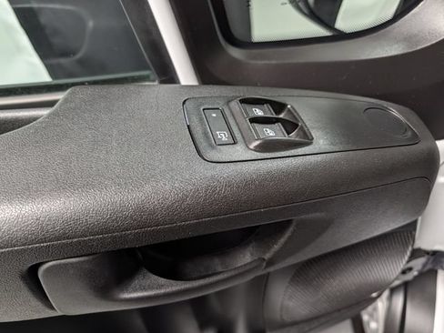 Used 2023 RAM ProMaster 2500 FWD image 12