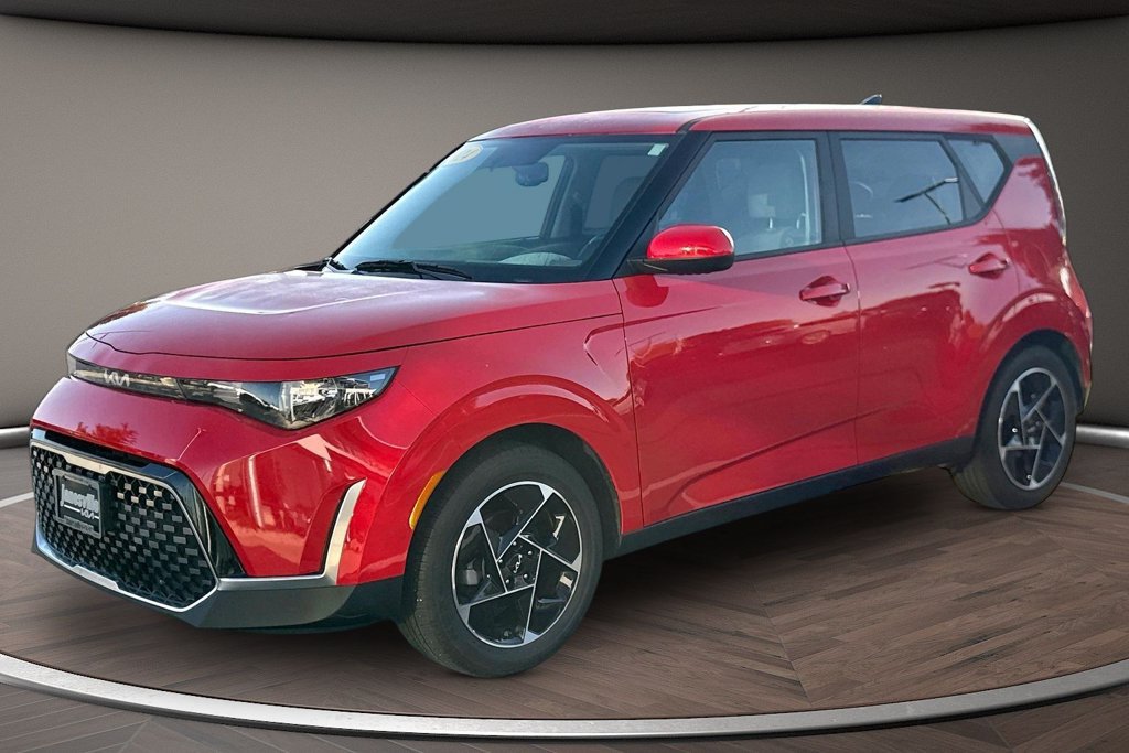 Used 2024 Kia Soul EX FWD image 3