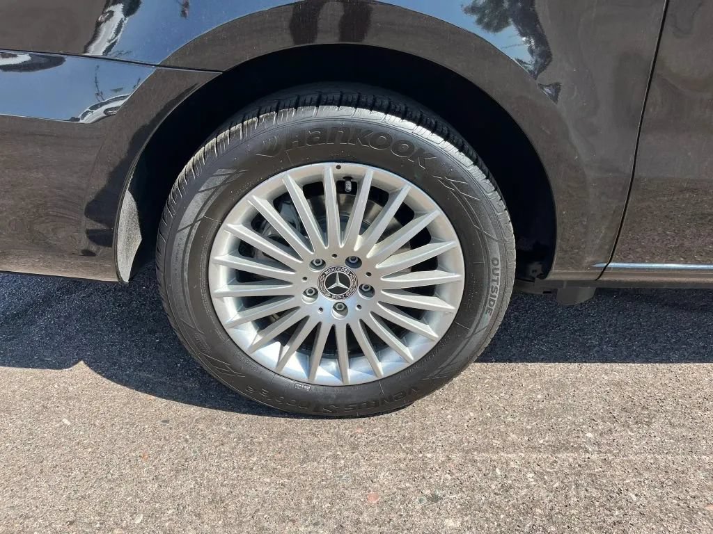 Used 2019 Mercedes-Benz Metris Passenger image 21