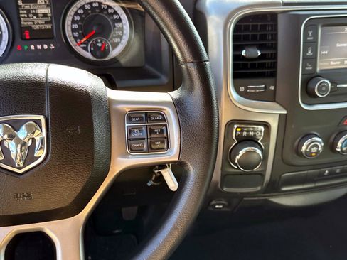 Used 2022 RAM 1500 Classic SLT image 22