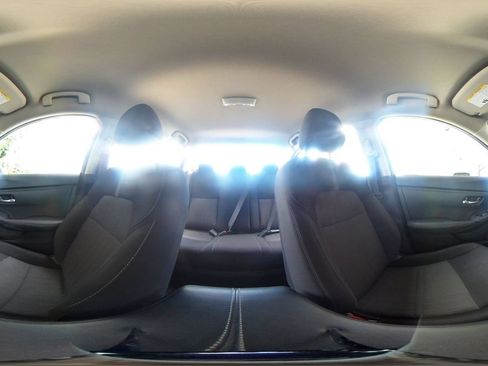 Used 2025 Nissan Sentra SV FWD image 42