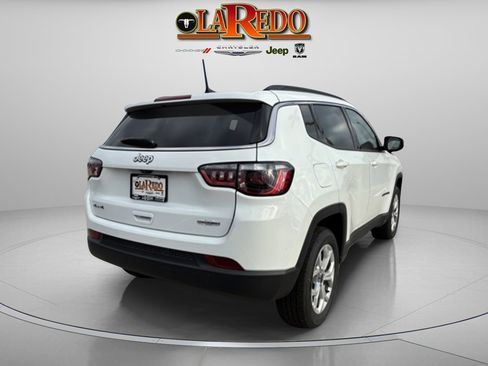 New 2026 Jeep Compass Latitude image 7