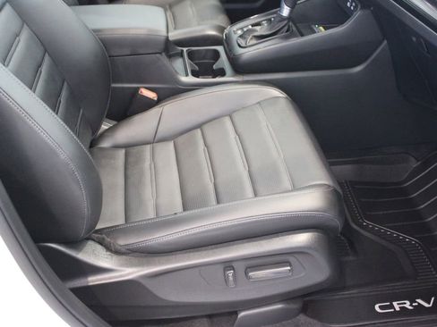 Used 2025 Honda CR-V EX-L image 24