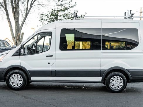 Used 2017 Ford Transit 150 XLT image 3