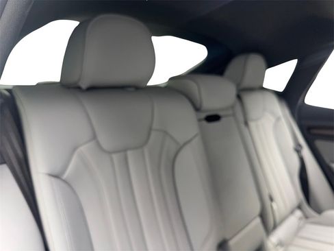 Used 2022 Audi Q5 2.0T Premium w/ Convenience Package image 41