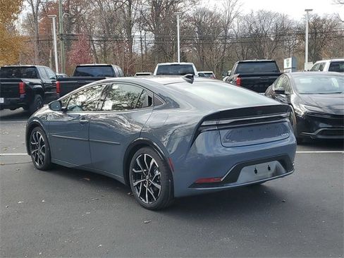 New 2026 Toyota Prius Plug-In Hybrid image 3