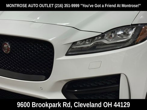 Used 2018 Jaguar F-PACE R-Sport image 57