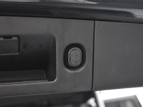 Used 2018 Chevrolet Tahoe Premier AWD/4WD image 10