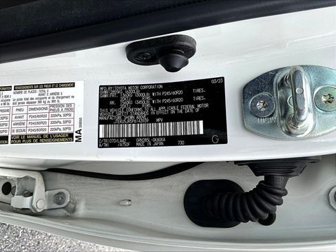 Used 2023 Toyota 4Runner Limited AWD/4WD image 19