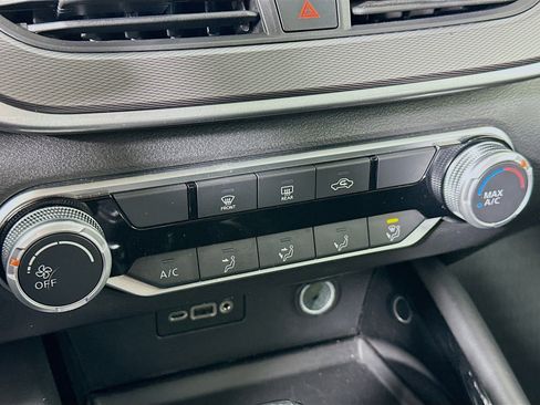 Used 2024 Nissan Altima 2.5 SR image 23