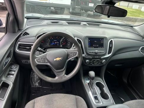 Used 2022 Chevrolet Equinox LT FWD image 27