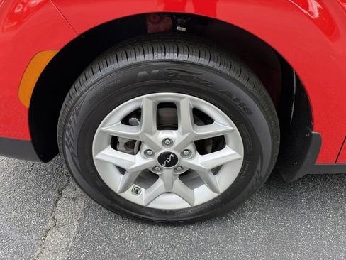Certified 2025 Kia Soul LX w/ LX Technology Package FWD image 37
