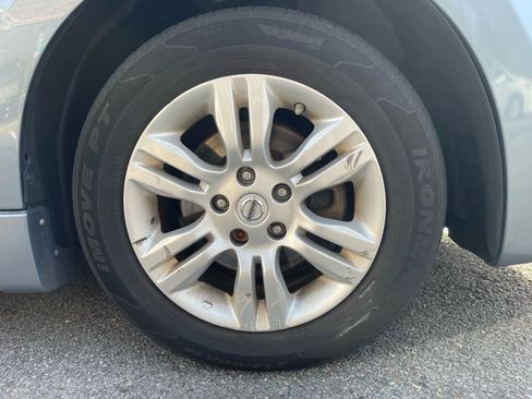 Used 2011 Nissan Altima 2.5 SL w/ 2.5SL Pkg image 49