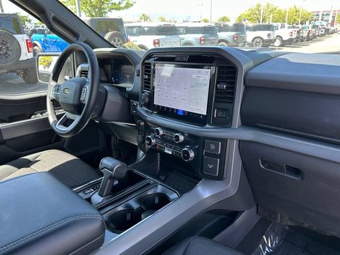 Used 2025 Ford F150 XLT w/ Equipment Group 302A MID AWD/4WD image 17