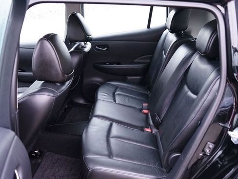 Used 2017 Nissan Leaf SL w/ Premium Package image 18