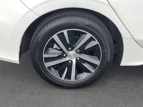 Certified 2024 Honda Civic LX image 7