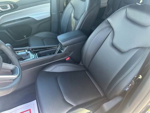 New 2026 Jeep Compass Limited w/ Sun, Sound & Navigation Group image 14