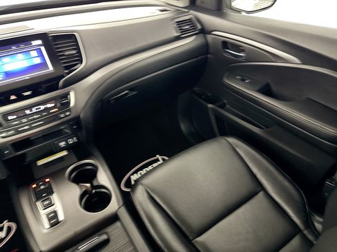 Used 2023 Honda Ridgeline RTL-E image 32