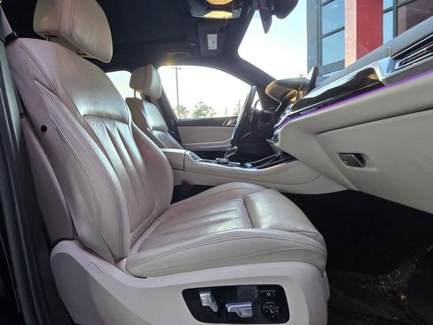 Used 2020 BMW X5 xDrive40i w/ Luxury Seating Package image 25