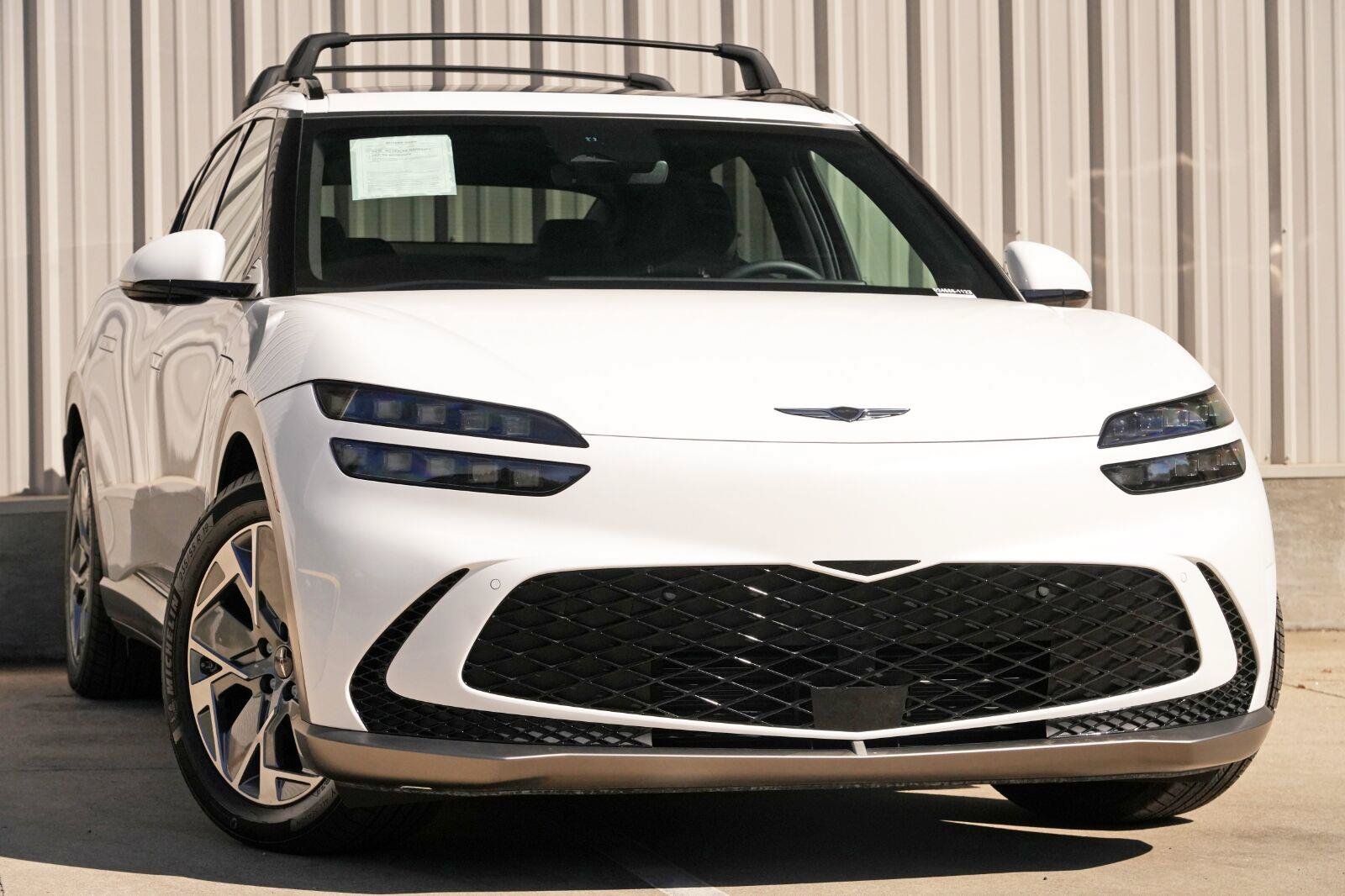 Used 2024 Genesis GV60 RWD image 3