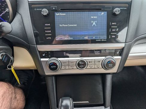 Used 2017 Subaru Outback 2.5i Premium AWD/4WD image 16