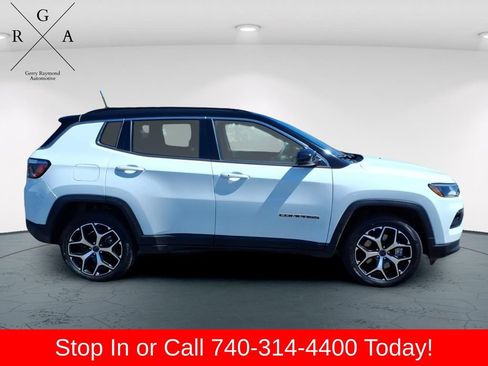 Used 2026 Jeep Compass Limited AWD/4WD image 2