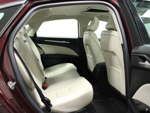 Used 2017 Ford Fusion Titanium image 14