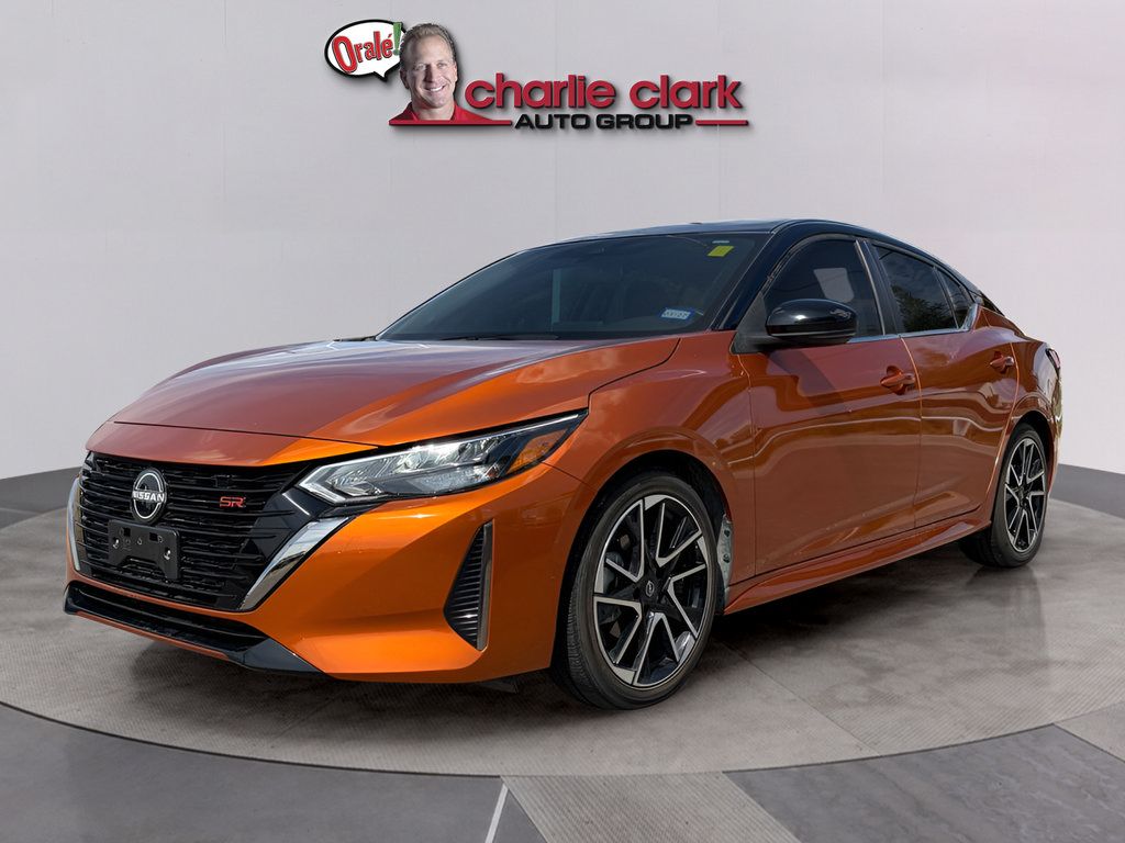 Used 2025 Nissan Sentra SR FWD image 1
