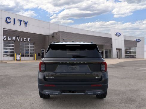 New 2026 Ford Explorer Active AWD/4WD image 10