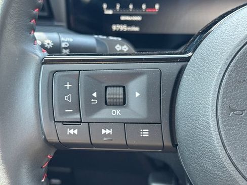 Used 2025 Nissan Kicks SR AWD/4WD image 25