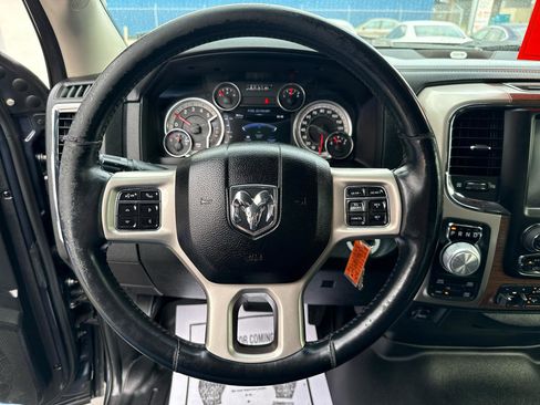 Used 2014 RAM 1500 Laramie image 12