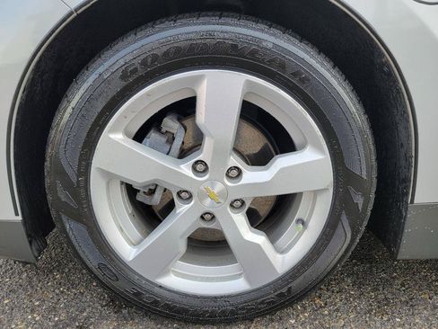 Used 2015 Chevrolet Volt Premium w/ Premium Trim Package FWD image 14