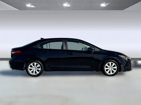 Used 2024 Toyota Corolla LE FWD image 7