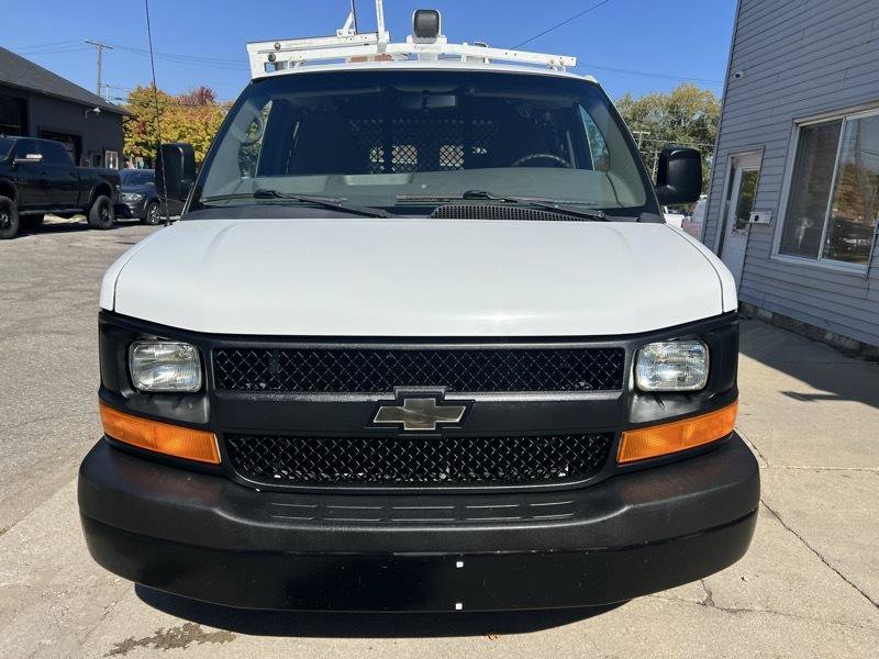 Used 2015 Chevrolet Express 2500 RWD image 3