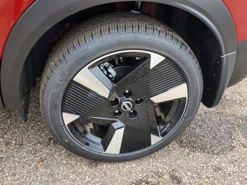 New 2026 Nissan Kicks SR w/ SR Premium Package image 9