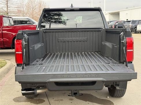 Used 2024 Toyota Tacoma SR image 32