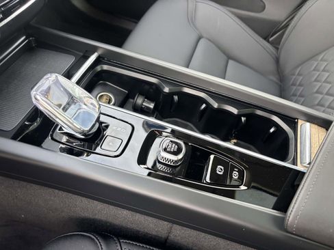 New 2026 Volvo XC60 B5 Plus w/ Protection Package Premier image 22