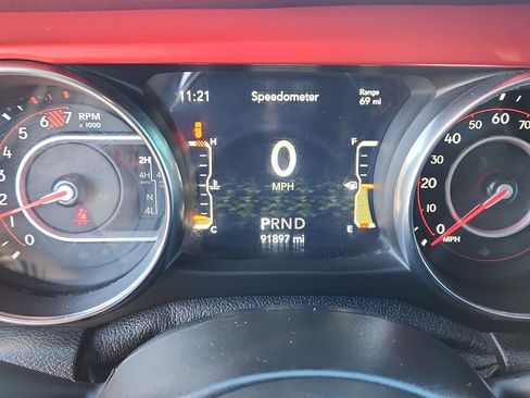 Used 2021 Jeep Wrangler Rubicon w/ Cold Weather Group image 14