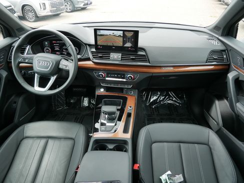 Used 2023 Audi Q5 2.0T Premium Plus w/ Premium Plus Package AWD/4WD image 10